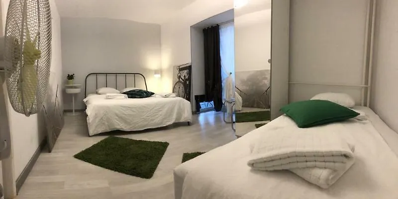 Green Apartment No 12 Bucharest