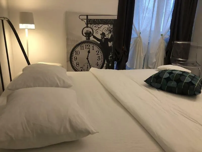 Green Apartment No 12 Bükreş