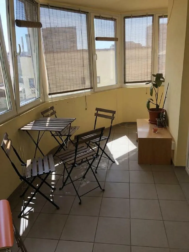 Green Apartment No 12 Bükreş 0*,